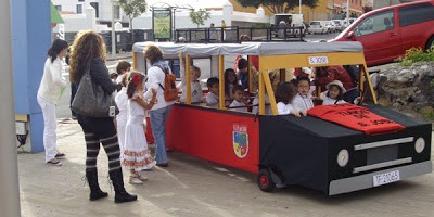 The kids' carnival bus, Breña Baja, La Palma
